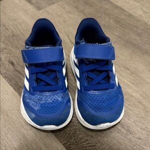 Kids Blue Athletic Adidas  Sneakers with Hook-and-Loop Strap 6K